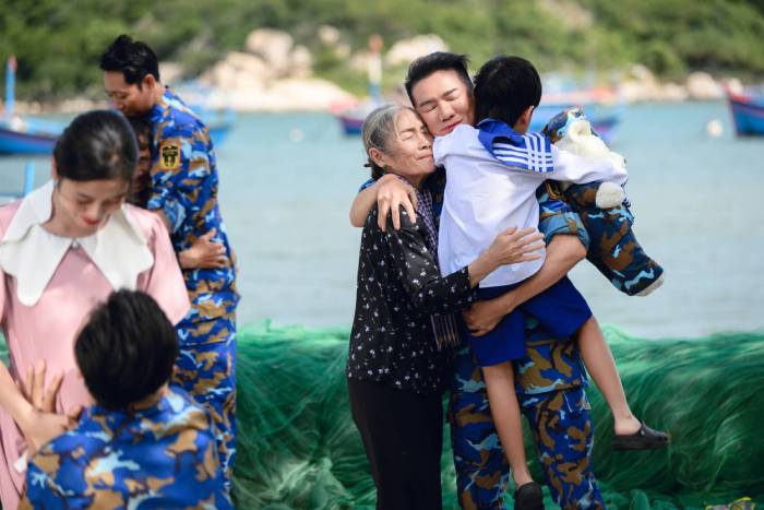 ThanhPham MVXuan VinhHy 011