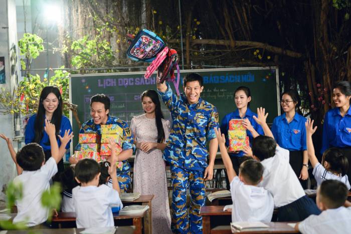 ThanhPham MVXuan VinhHy 023