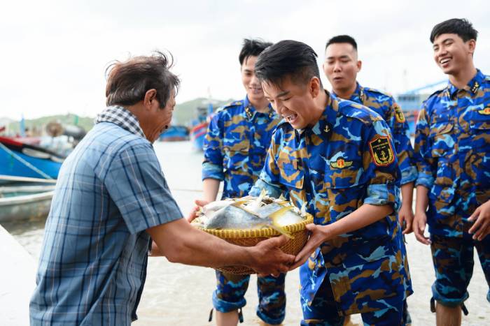 ThanhPham MVXuan VinhHy 104