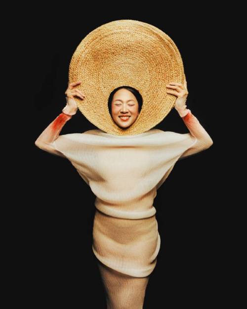 2. NGUYEN THAO - NU CUOI