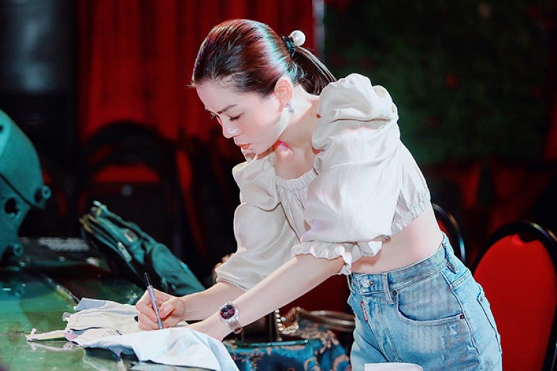 Lệ Quy&ecirc;n nghỉ h&aacute;t 2 th&aacute;ng để to&agrave;n t&acirc;m to&agrave;n lực cho "Q show 2"