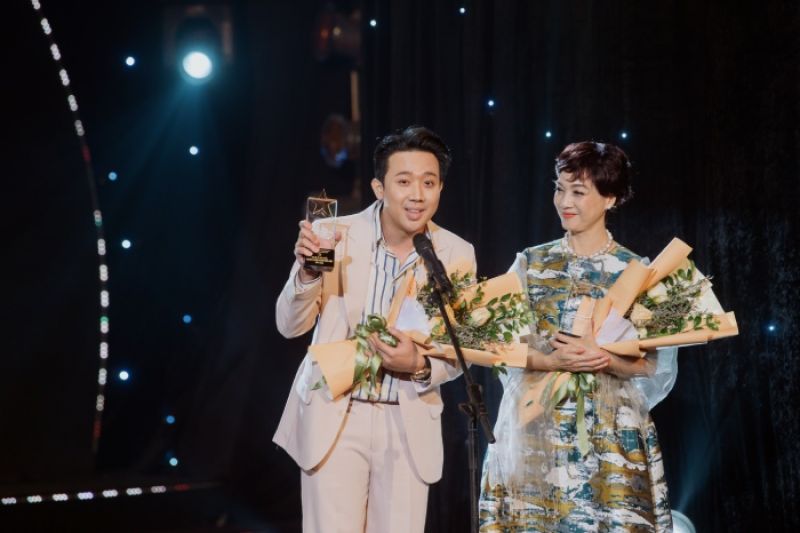 Trấn Th&agrave;nh được vinh danh "Diễn vi&ecirc;n điện ảnh nổi bật của năm"