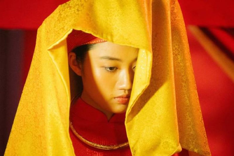 Mai C&aacute;t Vi h&oacute;a c&ocirc; d&acirc;u b&iacute; ẩn trong kinh dị &lsquo;&Uacute;t Lan: O&aacute;n linh giữ của&rsquo;