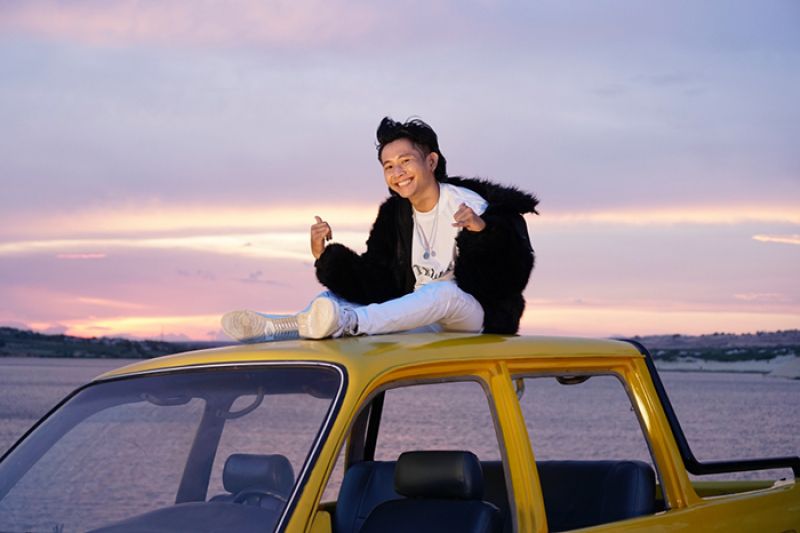 Ricky Star ra mắt sản phẩm solo đầu ti&ecirc;n hậu "Rap Việt"