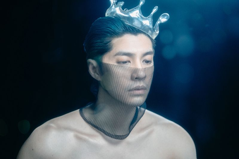 Noo Phước Thịnh b&aacute;n nude trong MV đậm chất nghệ thuật